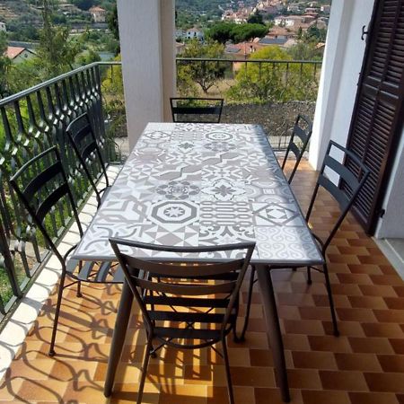 Ferienwohnung House In Caramagna Imperia Exterior foto