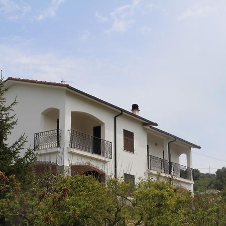 Ferienwohnung House In Caramagna Imperia Zimmer foto