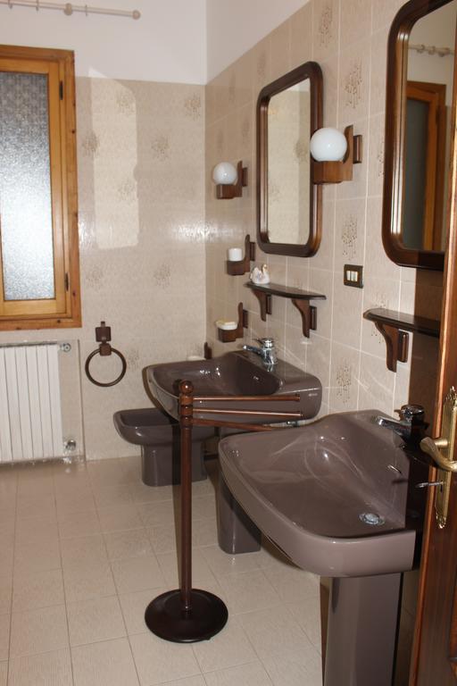 Ferienwohnung House In Caramagna Imperia Zimmer foto