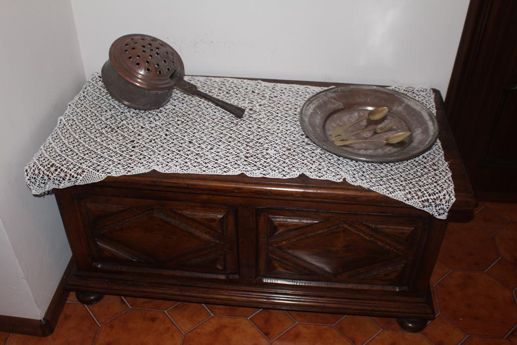 Ferienwohnung House In Caramagna Imperia Zimmer foto