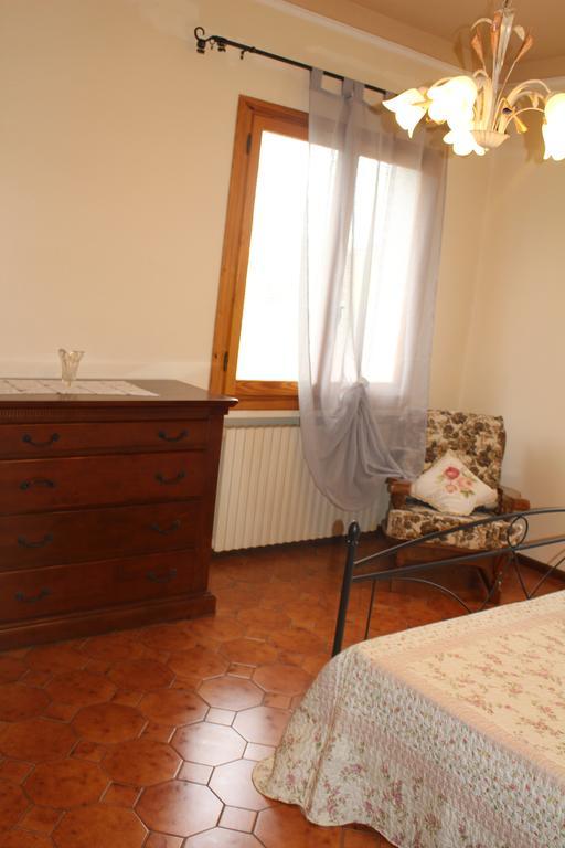 Ferienwohnung House In Caramagna Imperia Zimmer foto